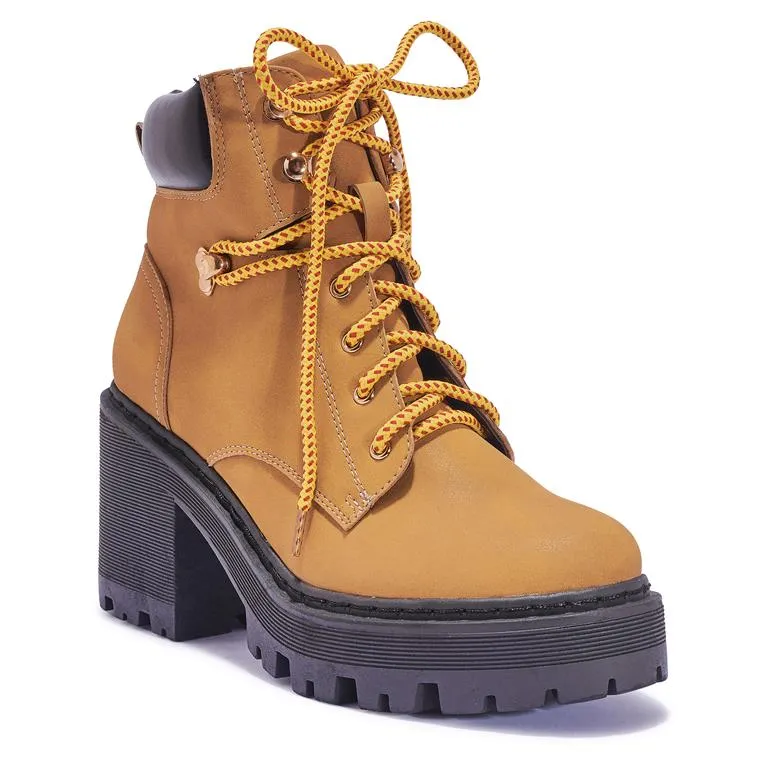FUZZY12 CHUNKY LACE UP HIKER BOOT