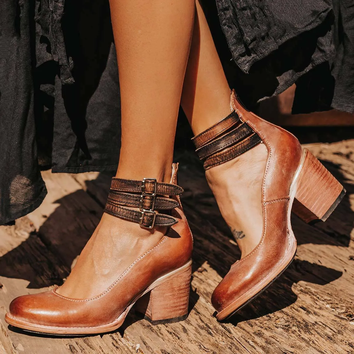 Larisa  Elegant Clarisse Boot